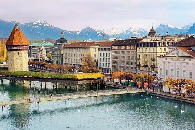 Private Transfer: Lucerne to Zurich Airport ZRH by Business Car - The Experience on the Road