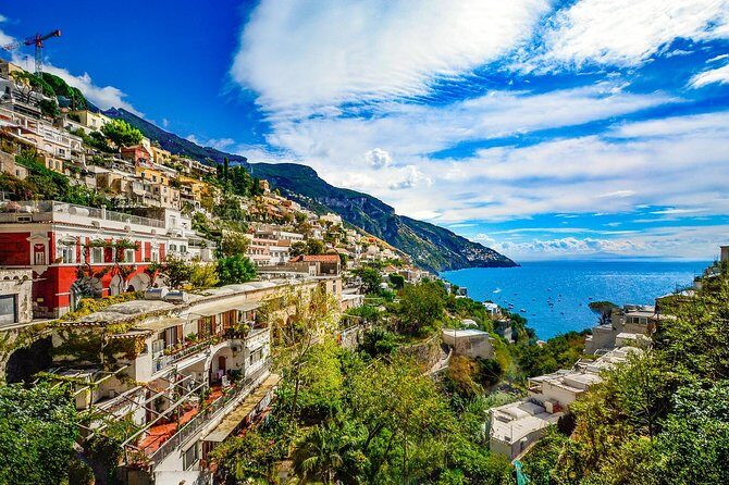 Private transfer: Naples to Positano, 2h in Vesuvius or Pompeii - Key Points