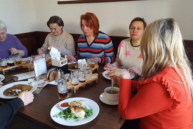 Private Transfer Prague to Passau or Passau to Prague with stop in Cesky Krumlov - The Experience in Detail