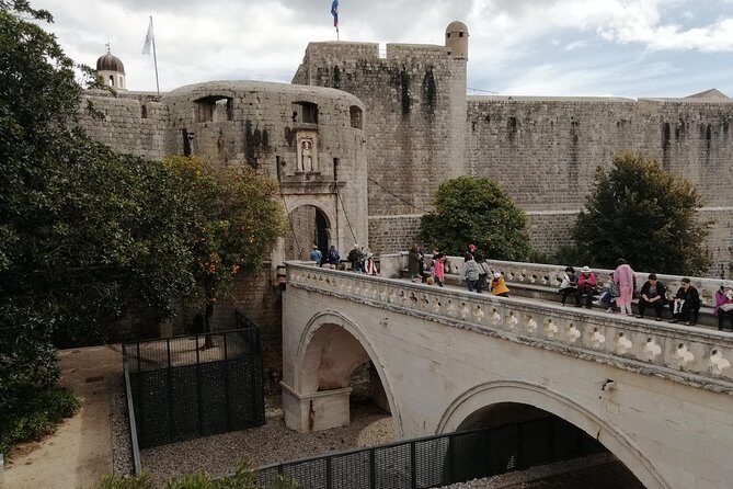 Private transfer: Split to Dubrovnik with side-trip to Makarska - The Makarska Stop: A Coastal Gem