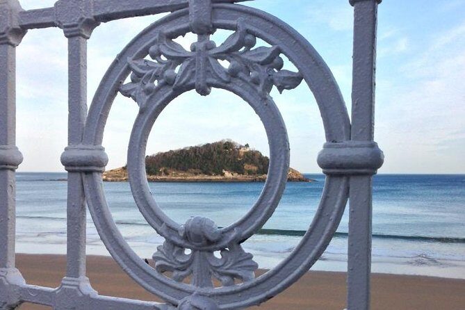 Private Transfer Tour Bilbao to San Sebastian through the Basque Coast - Key Points