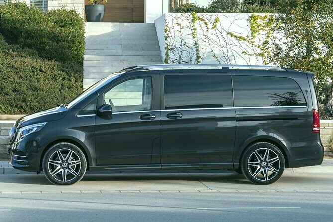 Private Transfer: Versailles to Paris Airport CDG by Luxury Van - Key Points