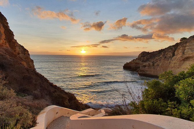 Private transfers between Faro and Portimão/Praia da Rocha - A Deep Dive Into What This Transfer Offers