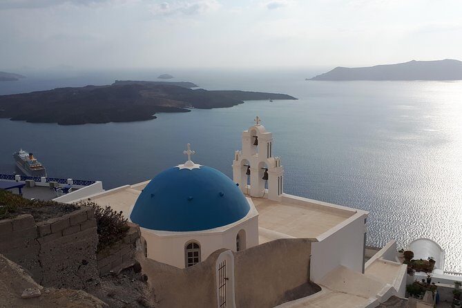 Private transfers in Santorini Greece - Why Travelers Love This Service