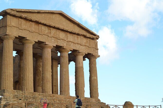 Private transportation to the Valley of the Temples + Agrigento - Introduction
