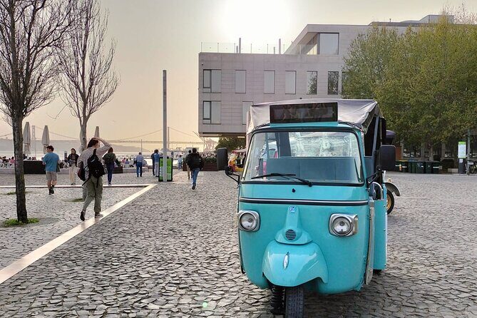Private Tuk Tuk Tour 1h30 to Lisbon - Why This Tour Might Be Just Right for You