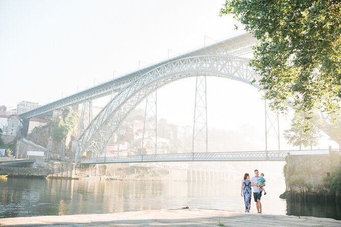 Private Vacation Photography Session with Local Photographer in Porto - The Experience: What to Expect During Your Photoshoot in Porto