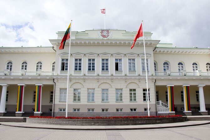 Private Vilnius Old Town Walking Tour - Who Should Consider This Tour?