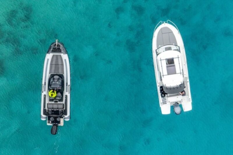 Private VIP boat tour in cyclades - Experience the Beauty of the Cyclades from the Water