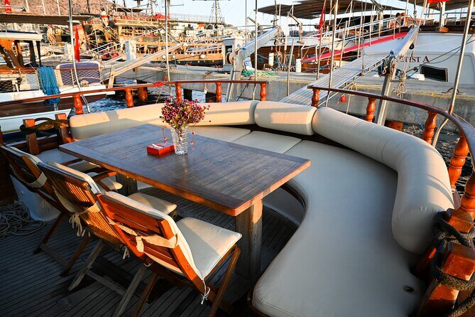Private VIP Gulet Boat Tour With Lunch in Bodrum For 6 Hour - A Deep Dive into the Experience