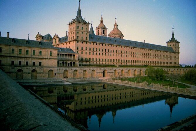 Private VIP visit El Escorial Palace, Monastery, Villa & Garden - FAQs