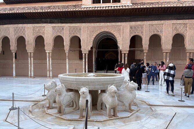 Private Walk of the Alhambra and Nasrid Palaces - Discover the Alhambra with a Private Walk and Guide