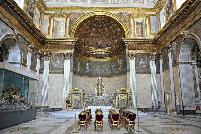 Private Walking Royal Tour of Naples: Castles and Kings - The Itinerary: A Closer Look