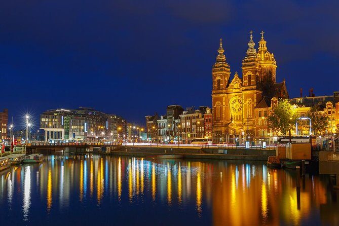 Private walking tour Amsterdam. English or Spanish. - Who Should Book This Tour?