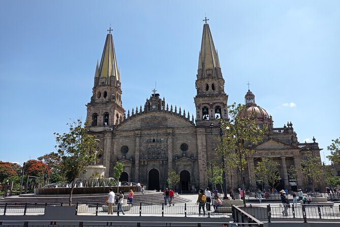 Private Walking Tour Guadalajara History and Murals with Guide - FAQs