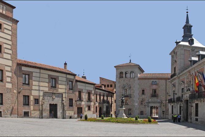 Private walking tour Madrid: Secrets and must - The Downside and Considerations