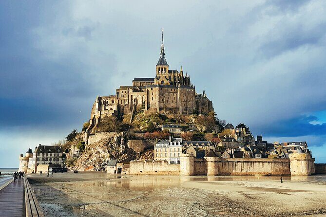 Private walking tour of Mont Saint Michel with a licensed guide - Pricing and Value