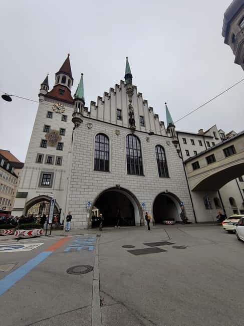 Private Walking Tour of Munich's Historic Center (in Spanish) - Frequently Asked Questions