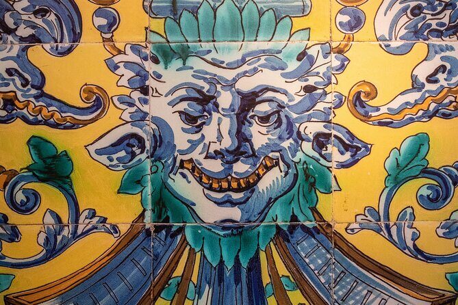 Private walking tour of Triana in Seville - Callejón de la Inquisición