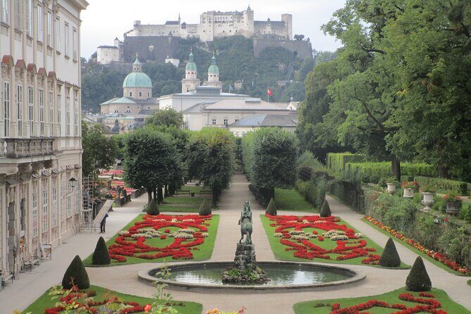 Private walking tour through the old town of Salzburg - Key Points