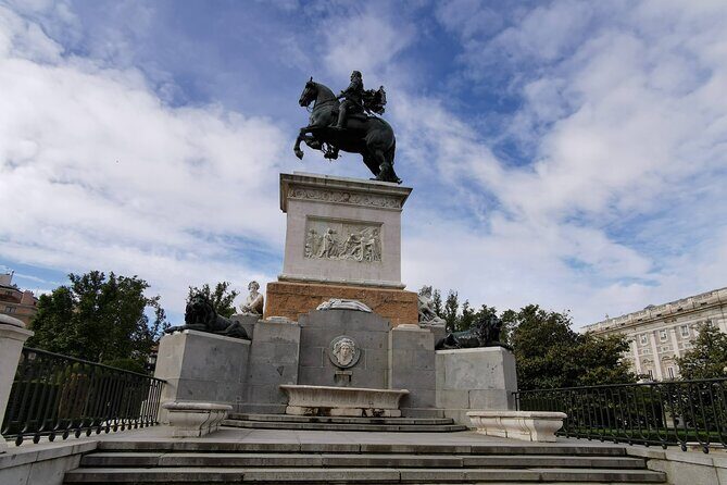 Private Walking Tour to Royal Palace and Old Town of Madrid - Final Thoughts