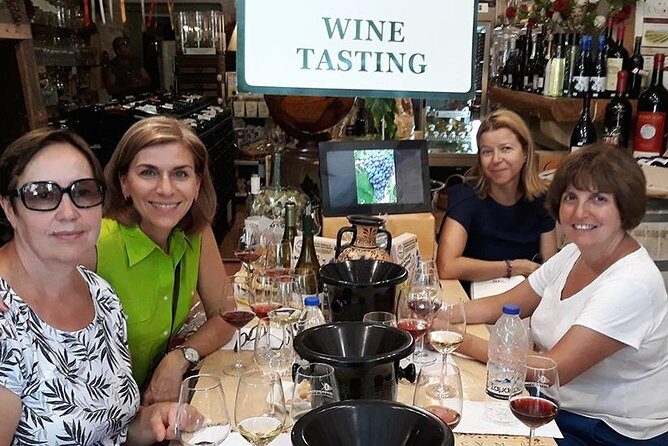 PRIVATE Walking Tour with Lunch and Wine Tasting by a Sommelier - Who This Tour Is Perfect For