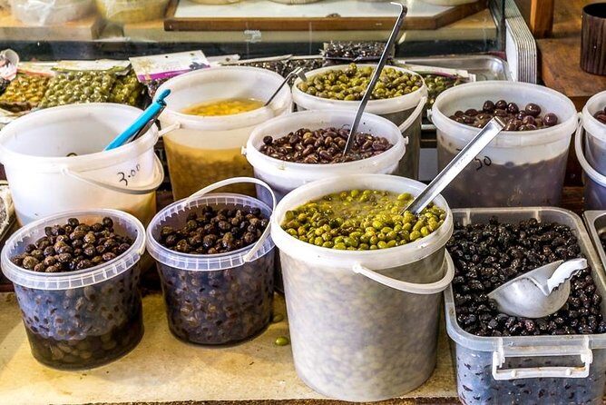 PRIVATE Walking Tour with Lunch and Wine Tasting by a Sommelier - Frequently Asked Questions