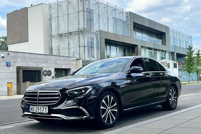 Private Warsaw Modlin Airport One Way Transfer - Key Points