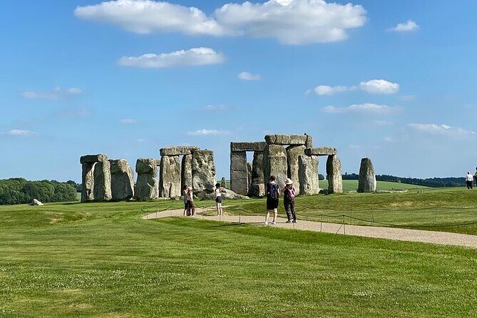 Private Windsor Castle and Stonehenge Day Tour - The Value of Guided Insight and Flexibility