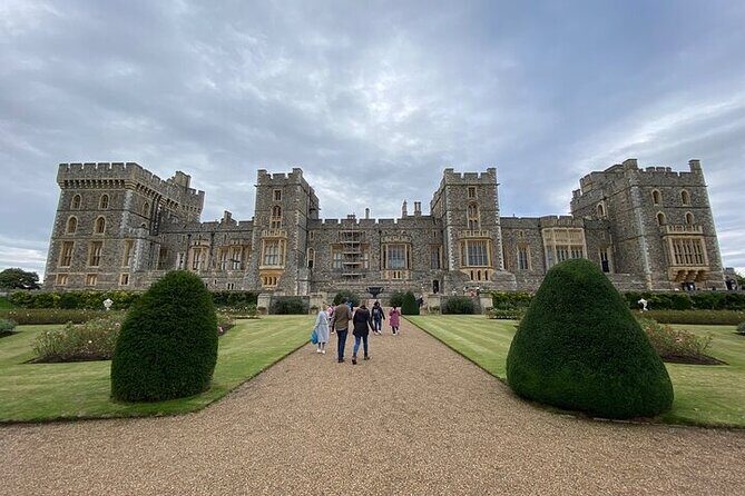 Private Windsor Castle and Stonehenge Day Tour - Who Should Book This Tour?