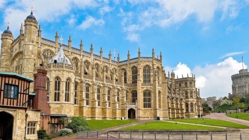 Private Windsor Castle & Oxford Tour with Chauffeur & Guide - The Journey Begins: What You Can Expect