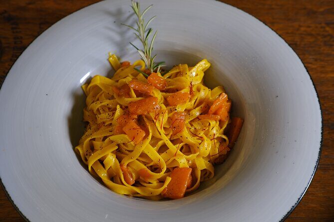 Private Wine & Evo Oil Tasting with Saffron Meal - Key Points