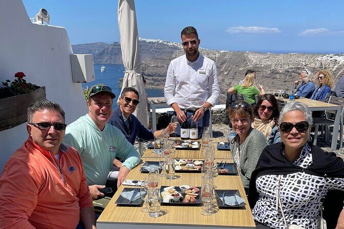 Private Wine Tour in 3 Wineries with 12 Wine Tastings and Tapas - FAQs