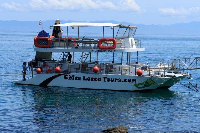 Private Yacht Charter ChicaFUN 5 Waterslides All Inclusive - FAQ