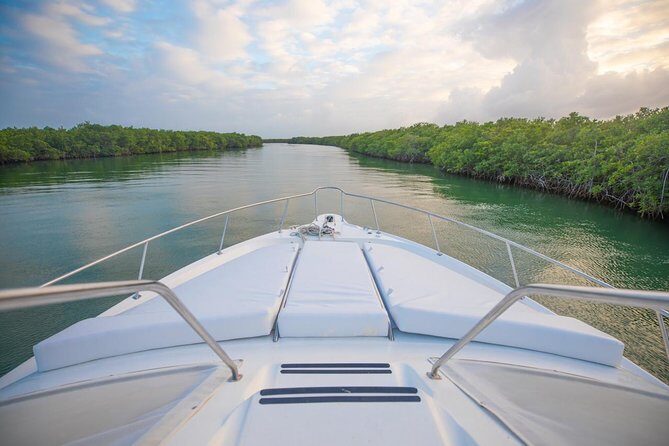 Private Yacht Rental Sea Ray 46ft Cancun 23P3 - A Closer Look at the Experience