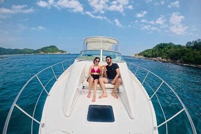 Private Yacht Tour of the Bays of Huatulco - Exploring the Private Yacht Tour of the Bays of Huatulco