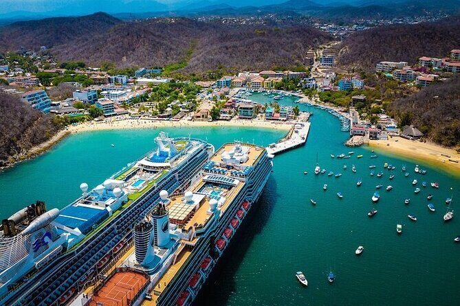 Private Yacht Tour of the Bays of Huatulco - What to Expect from the Bays of Huatulco Yacht Tour