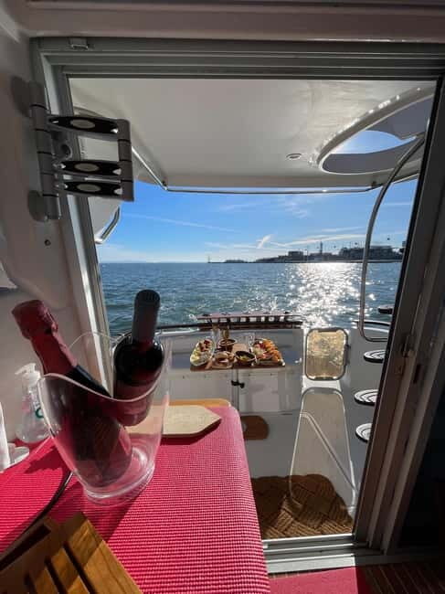 Private yacht tour with wines on board - A Closer Look at the Yacht Experience