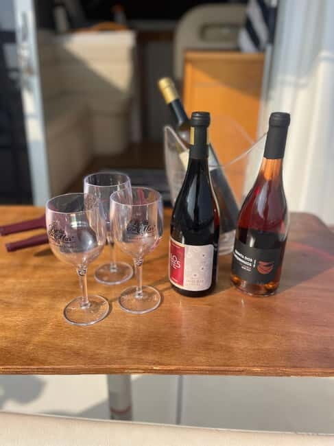 Private yacht tour with wines on board - FAQ