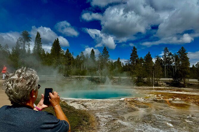Private Yellowstone Hot Spots Tour From West Yellowstone - A Close Look at the Yellowstone Hot Spots Tour