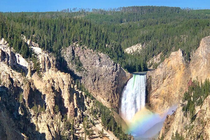 Private Yellowstone Tour: ICONIC Sites, Wildlife, Family Friendly Hikes + lunch - A Full Breakdown of the Yellowstone Private Tour