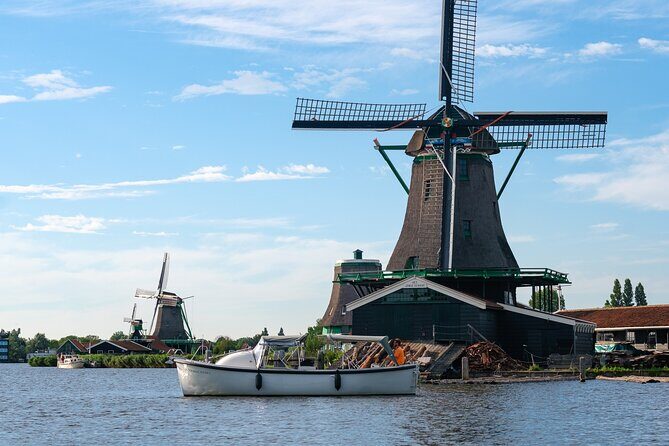 Private Zaanse Schans Windmill Cruise On Luxury Boat - FAQs