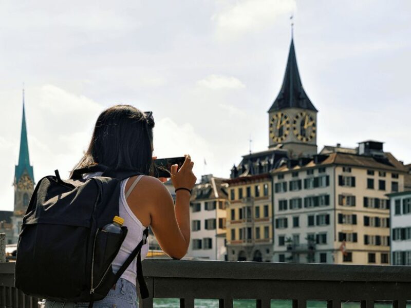 Private Zürich City Tour with Cruise and Lindt Chocolate - Deep Dive Into the Itinerary
