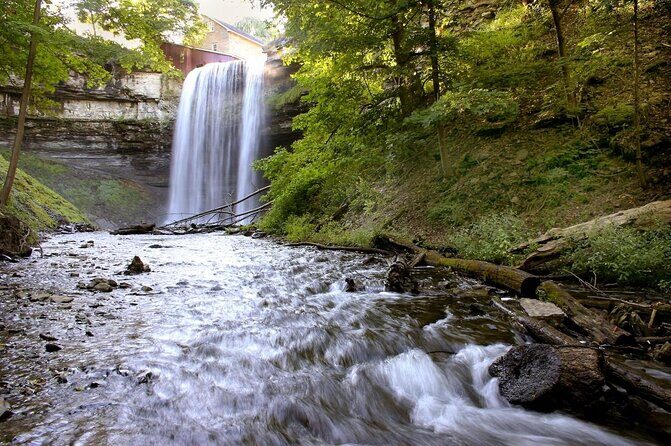 Private,Custom Niagara Escarpment-Scenic Boutique Winery Tasting Tour - The Sum Up