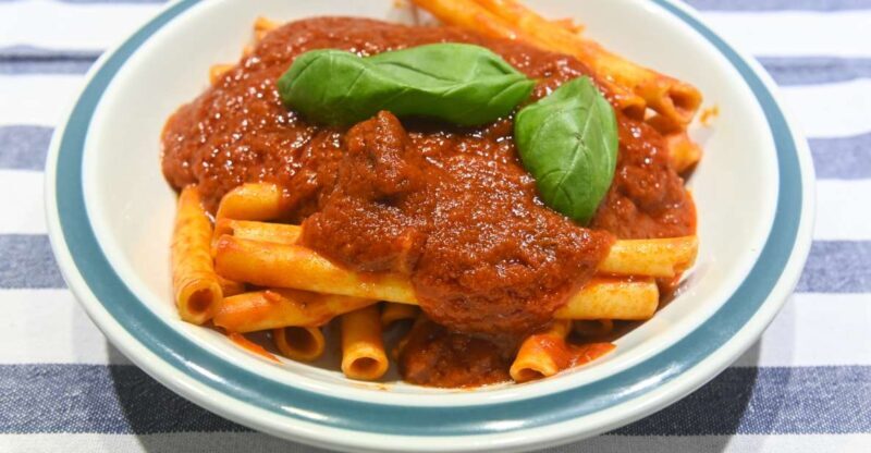 Procida: Food Tasting Experience & Wine at a Local's Home - Key Points