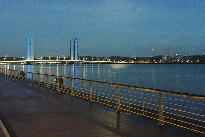 Professional - Bordeaux Wine and Cheese Tasting with a walking tour - The Sum Up