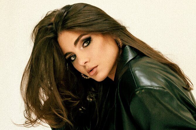 Professional Photoshoot in Los Angeles - Practical Details and Booking