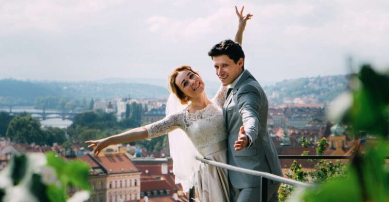 Professional photoshoot in Prague - 1 hour, 30 or 15 min - Key Points