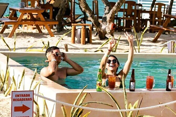 Progress Cocoloba V.I.P open bar and food included Beach club - What to Expect at Cocoloba Beach Club