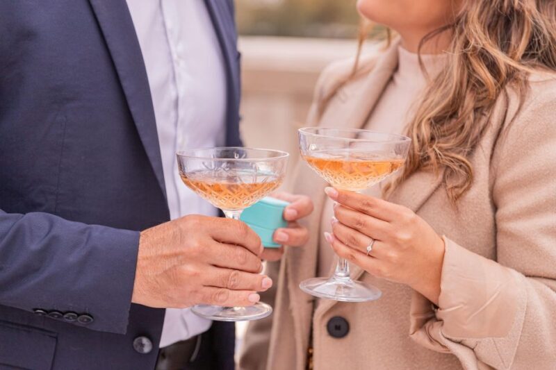 Proposal 'Marry Me' - Big letters - Paris Proposal Planner - FAQ